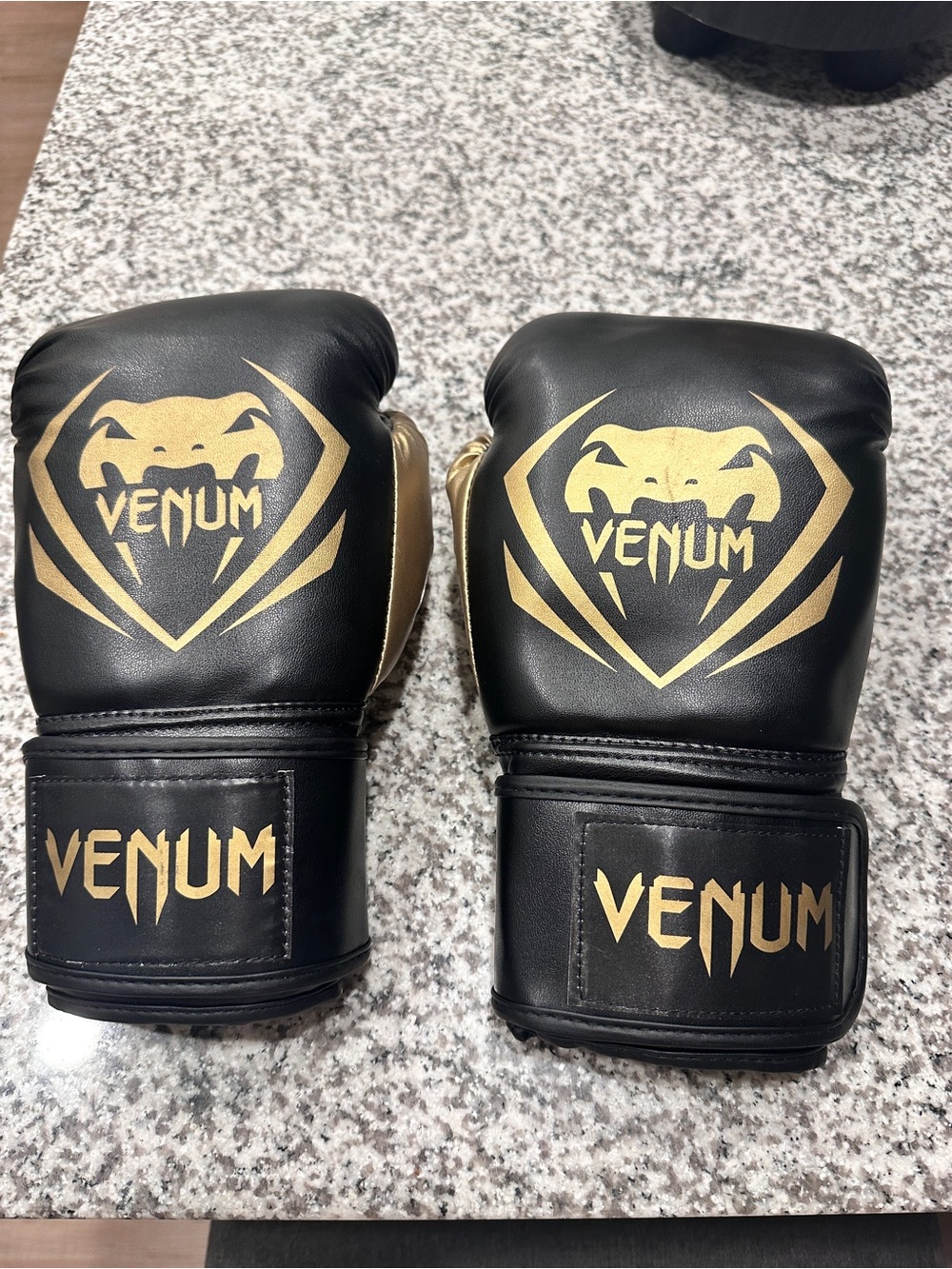 Men's Black & Gold Training Boxing Gloves